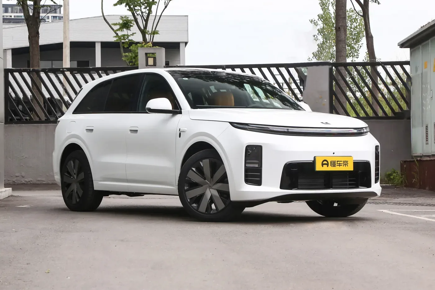LI AUTO 9
